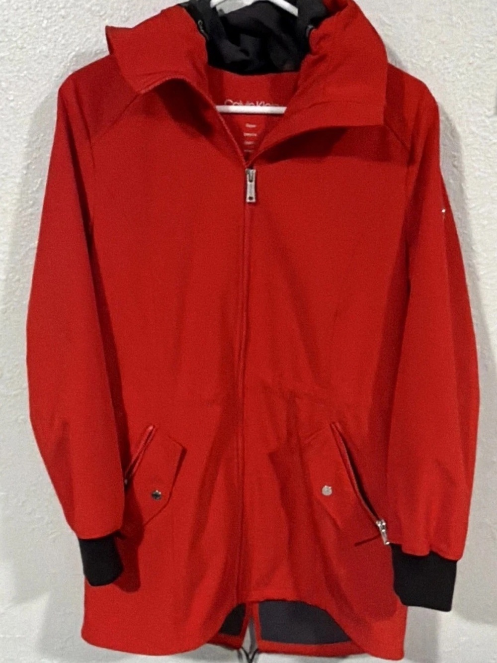 Calvin Klein Bright Red Zip Jacket with Snap Details M soft shell